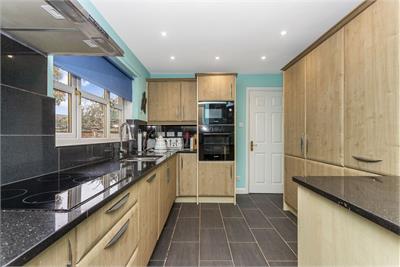 15 Willow Tree Place, Balerno, Edinburgh, EH14 5AZ - image 7