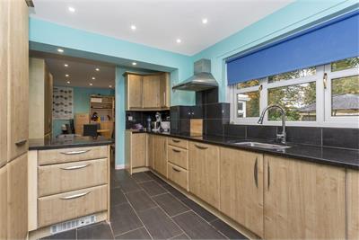 15 Willow Tree Place, Balerno, Edinburgh, EH14 5AZ - image 8