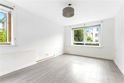 6/2 Wardieburn Place East, Edinburgh, EH5 1DJ - image 2