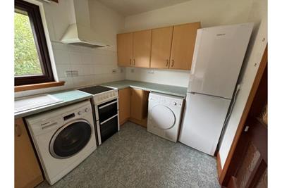 74 Kirkpatrick Court, Dumfries, DG2 7DE - image 4