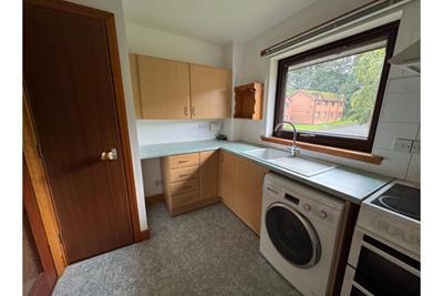 74 Kirkpatrick Court, Dumfries, DG2 7DE - image 5