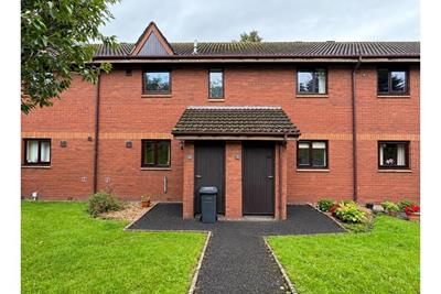 74 Kirkpatrick Court, Dumfries, DG2 7DE - image 1