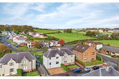85 Kirkland Park Avenue, Strathaven, ML10 6DY - image 25