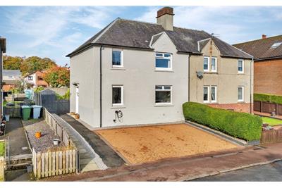 85 Kirkland Park Avenue, Strathaven, ML10 6DY - image 1