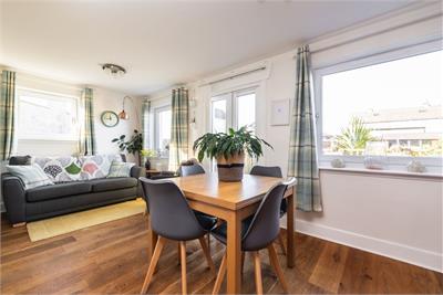24 Wester Broom Avenue, Edinburgh, EH12 7RB - image 13