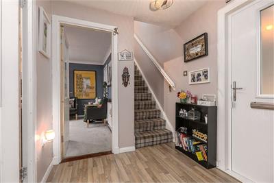 52 Mathieson Place, Dunfermline, KY11 4XL - image 5