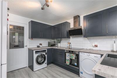 52 Mathieson Place, Dunfermline, KY11 4XL - image 7