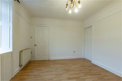21 Woodside Place, Galashiels, TD1 1RE - image 3