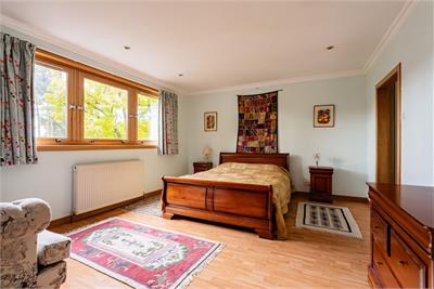 10 Inveralmond Drive, Edinburgh, EH4 6JX - image 14