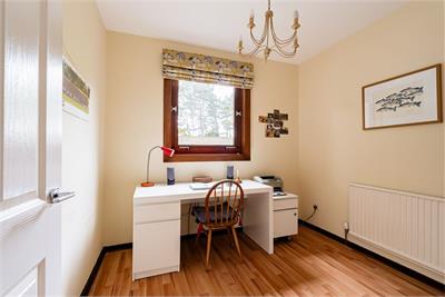 10 Inveralmond Drive, Edinburgh, EH4 6JX - image 23