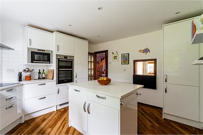 10 Inveralmond Drive, Edinburgh, EH4 6JX - image 9