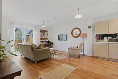 27 Foxhall Gait, Kirkliston, EH29 9GT - image 3
