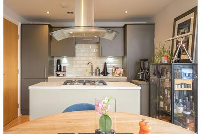 57/17 Hesperus Broadway, Edinburgh EH5 1FT - image 11