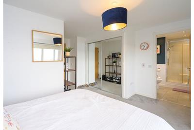 57/17 Hesperus Broadway, Edinburgh EH5 1FT - image 16
