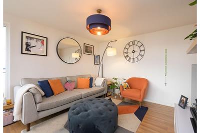 57/17 Hesperus Broadway, Edinburgh EH5 1FT - image 4