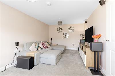 34 Eliza Wigham Bow, Burdiehouse, Edinburgh, EH17 8WX - image 3