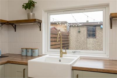 64 Wallace Street, Grangemouth, Stirlingshire, FK3 8BS - image 4