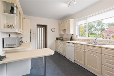 2 Addiston Crescent, Balerno, EH14 7DB - image 7