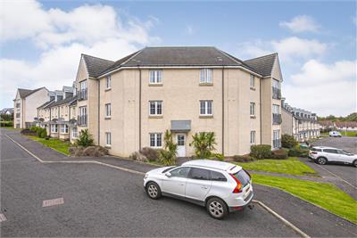 2c Kenneth Place, Dunfermline, KY11 8NN - image 1