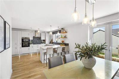 14 Fitzroy Close, Penicuik, Midlothian, EH26 0SW - image 10