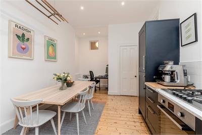 12/4 Haymarket Terrace, Edinburgh, EH12 5JZ - image 14