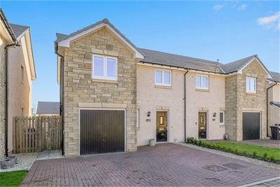 10 Fitzroy Close, Penicuik, EH26 0SW - image 1