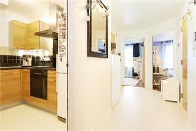 16/7 Waterfront Gait, Granton, Edinburgh, EH5 1EP - image 5