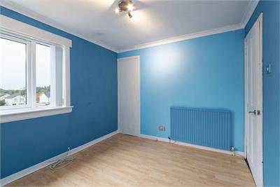33 Hillpark Rise, , Kilwinning, KA13 6QR - image 14