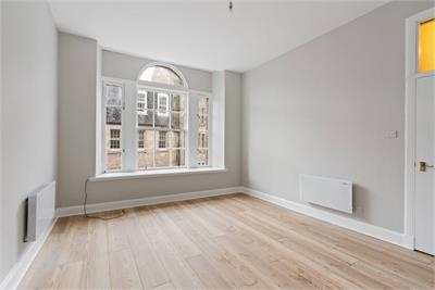10/2 Blair Street, Old Town, Edinburgh, EH1 1QR - image 4