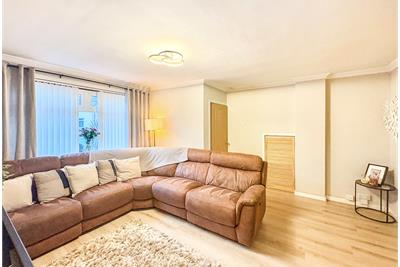 71 Glenacre Drive, Largs, KA30 9HF - image 4