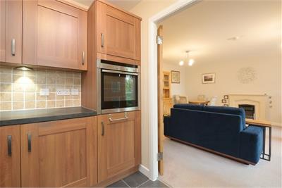 Flat 33, 50 Baberton Avenue, Edinburgh, EH14 5DU - image 17