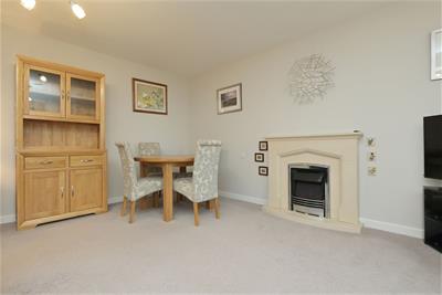 Flat 33, 50 Baberton Avenue, Edinburgh, EH14 5DU - image 8