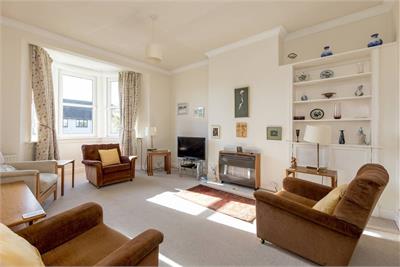24 Parkgrove Gardens, Clermiston, Edinburgh, EH4 7QL - image 3