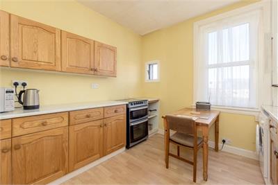 24 Parkgrove Gardens, Clermiston, Edinburgh, EH4 7QL - image 6