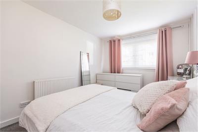 52/1 Dochart Drive, Edinburgh, EH4 7LU - image 16