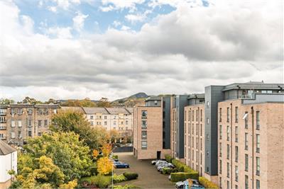 85/16 Hopetoun Street, Edinburgh, EH7 4NJ - image 6