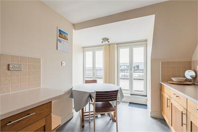 85/16 Hopetoun Street, Edinburgh, EH7 4NJ - image 8