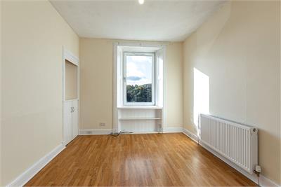 142 Halliburton Place, Galashiels, TD1 2JH - image 4