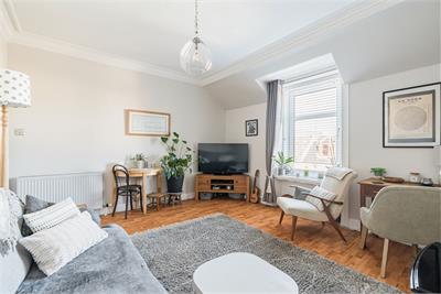 46 Main Street, Kirkliston, EH29 9AA - image 3