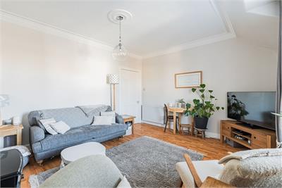 46 Main Street, Kirkliston, EH29 9AA - image 4