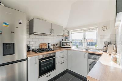 46 Main Street, Kirkliston, EH29 9AA - image 6