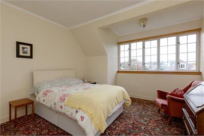 25 Thorburn Road, Edinburgh, EH13 0BH - image 17
