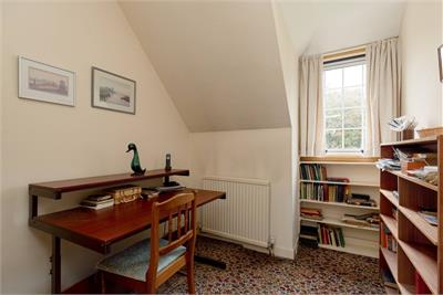25 Thorburn Road, Edinburgh, EH13 0BH - image 19