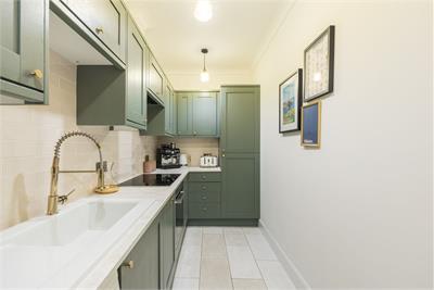 27/12 Wardlaw Place, Edinburgh, EH11 1UG - image 5