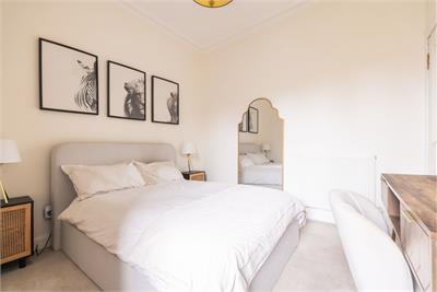 27/12 Wardlaw Place, Edinburgh, EH11 1UG - image 8