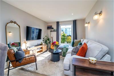 105/7 Grove Street, Edinburgh, EH3 8AB - image 2
