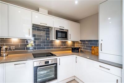 105/7 Grove Street, Edinburgh, EH3 8AB - image 5