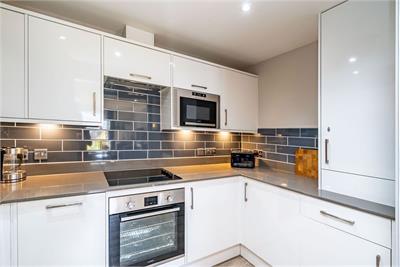 105/7 Grove Street, Edinburgh, EH3 8AB - image 5