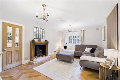 28 Ellen's Glen Loan, Liberton, Edinburgh, EH17 7QN - image 2