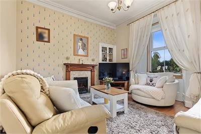98 West King Street, , Helensburgh, G84 8EG - image 2